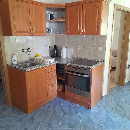 Apartament B18